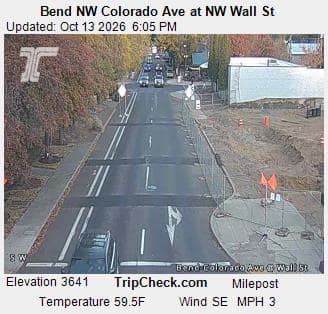 Bend NW Colorado Ave at NW Wall St