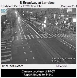 N Broadway at Larrabee