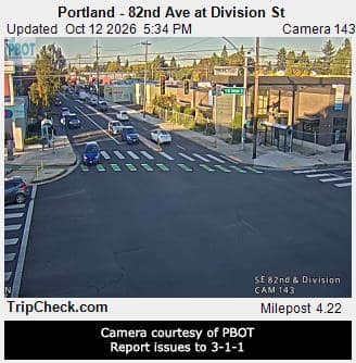 Portland - 82nd Ave at Division St
