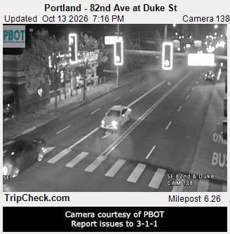 Portland - 82nd Ave at Duke St