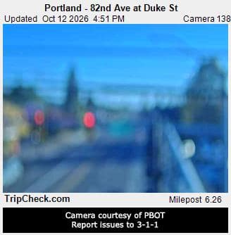 Portland - 82nd Ave at Duke St