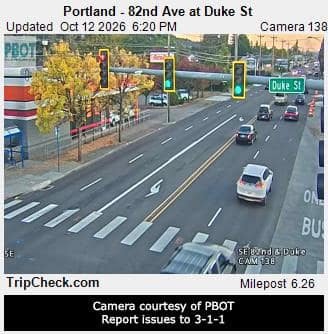 Portland - 82nd Ave at Duke St