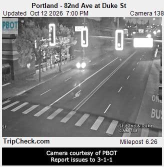 Portland - 82nd Ave at Duke St