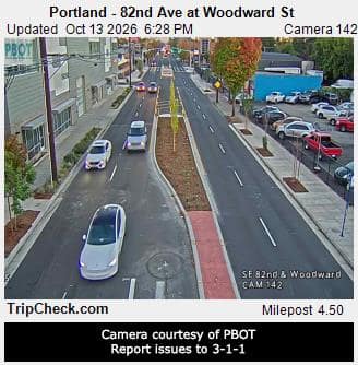 Portland - 82nd Ave at Woodward St