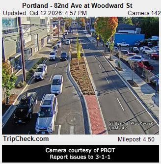 Portland - 82nd Ave at Woodward St