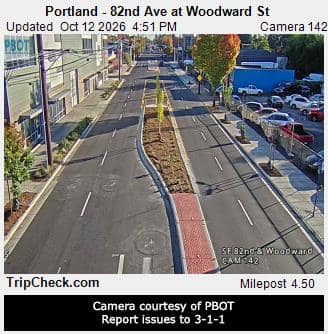 Portland - 82nd Ave at Woodward St