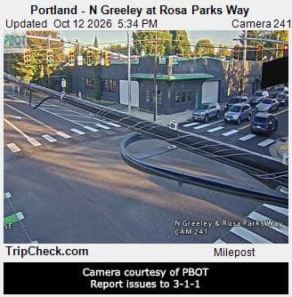 Portland - N Greeley at Rosa Parks Way