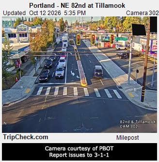 Portland - NE 82nd at Tillamook