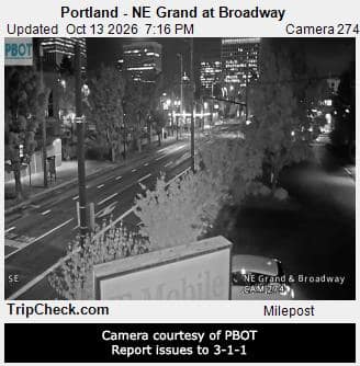 Portland - NE Grand at Broadway