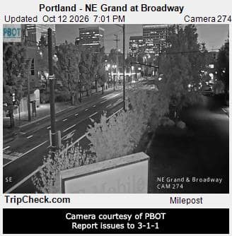 Portland - NE Grand at Broadway