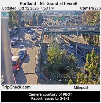 Portland - NE Grand at Everett