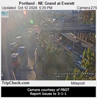 Portland - NE Grand at Everett