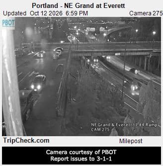 Portland - NE Grand at Everett