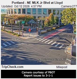 Portland - NE MLK Jr Blvd at Lloyd