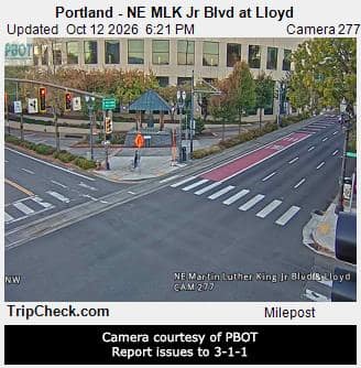 Portland - NE MLK Jr Blvd at Lloyd