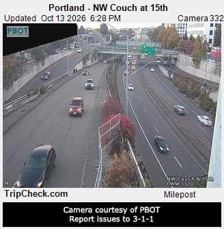 Portland - NW Couch at 15th