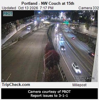 Portland - NW Couch at 15th