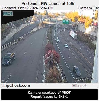 Portland - NW Couch at 15th