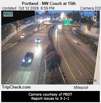 Portland - NW Couch at 15th