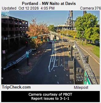Portland - NW Naito at Davis