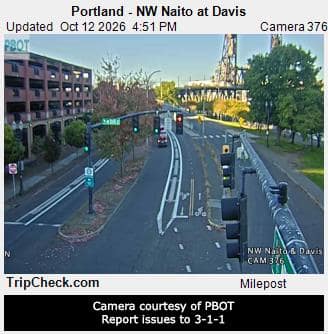 Portland - NW Naito at Davis