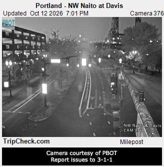 Portland - NW Naito at Davis