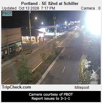 Portland - SE 82nd at Schiller