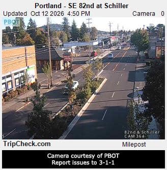 Portland - SE 82nd at Schiller