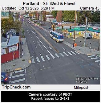 Portland - SE 82nd & Flavel