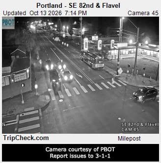 Portland - SE 82nd & Flavel