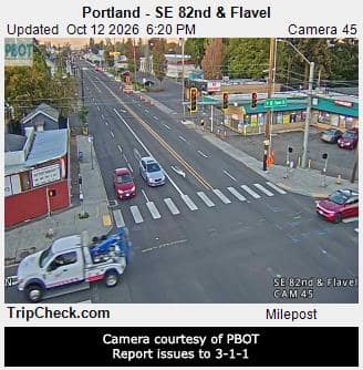 Portland - SE 82nd & Flavel