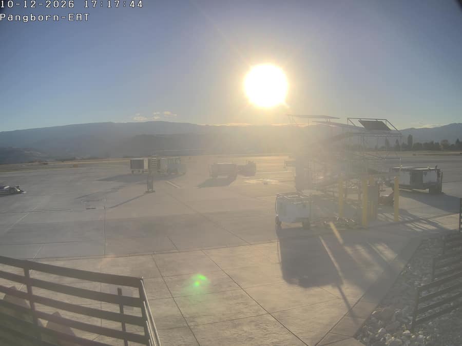 Pangborn Memorial Airport